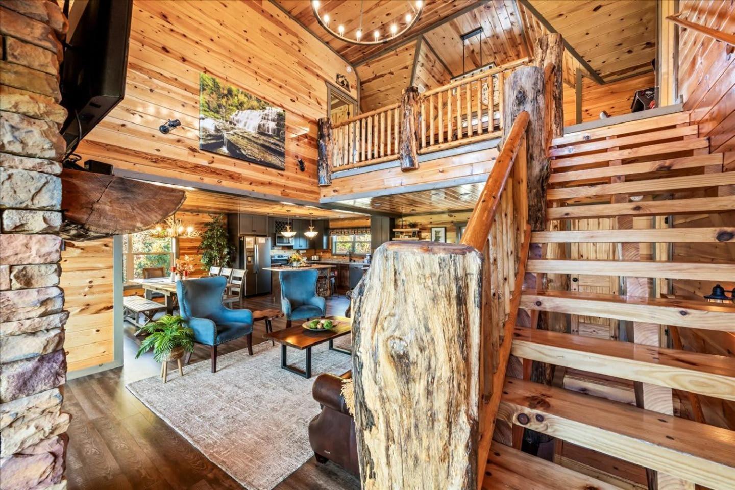 Indoor Pool, Volleyball Beach, Mountain View, Luxury Gatlinburg Exterior photo